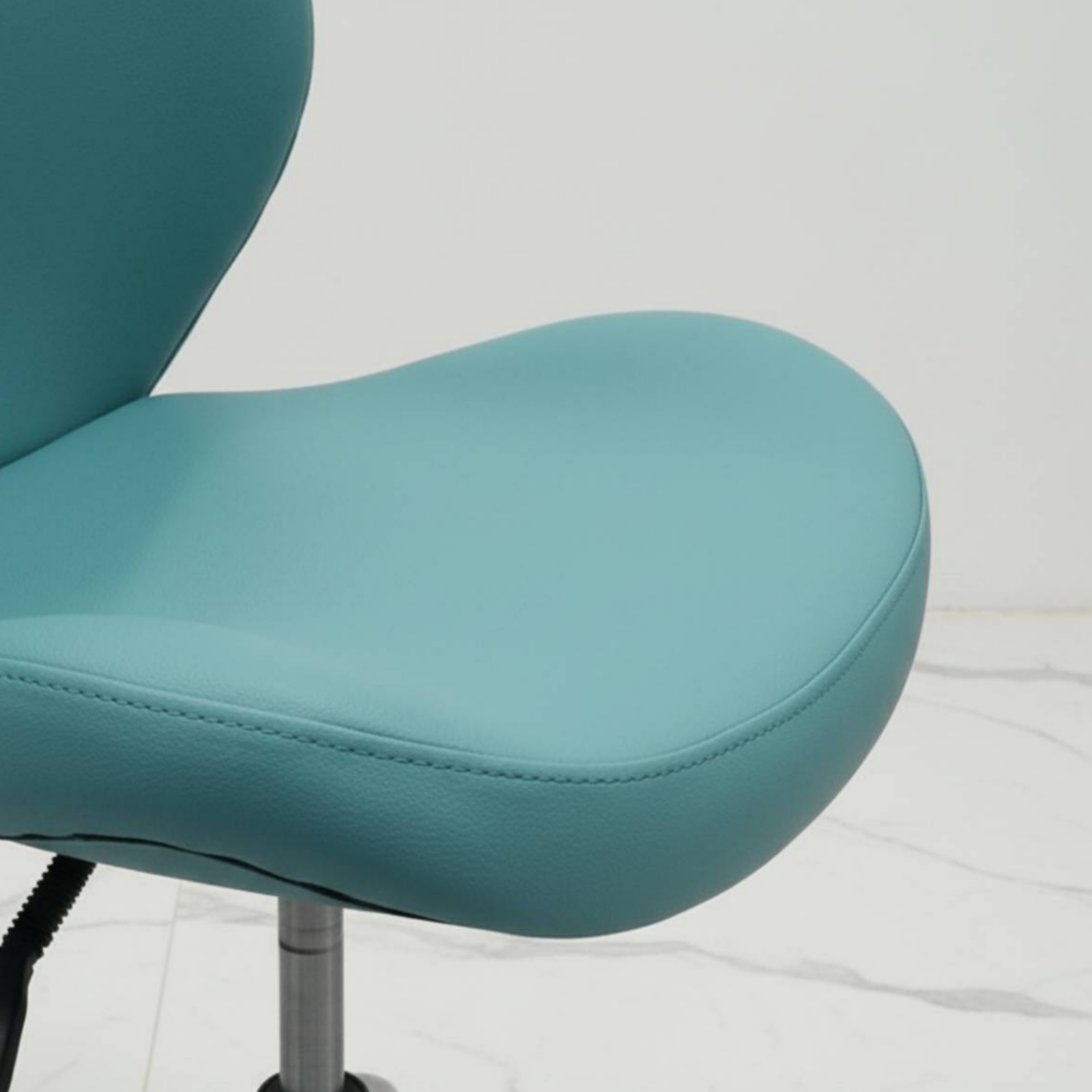 Upholstered Swivel Chair Cushi - Furniture Chairs For Office recension och pris